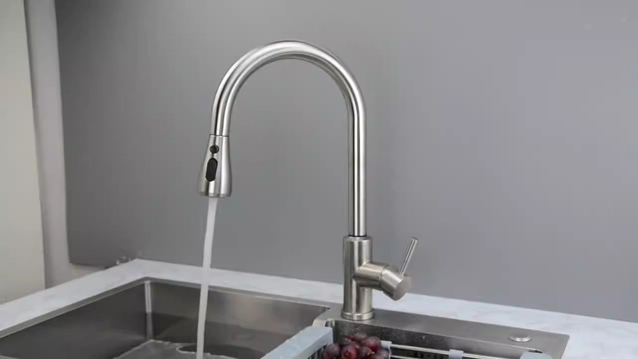 304 stainless steel kitchen faucet, hot and cold water pull-out vegetable basin sink faucet - Image 11